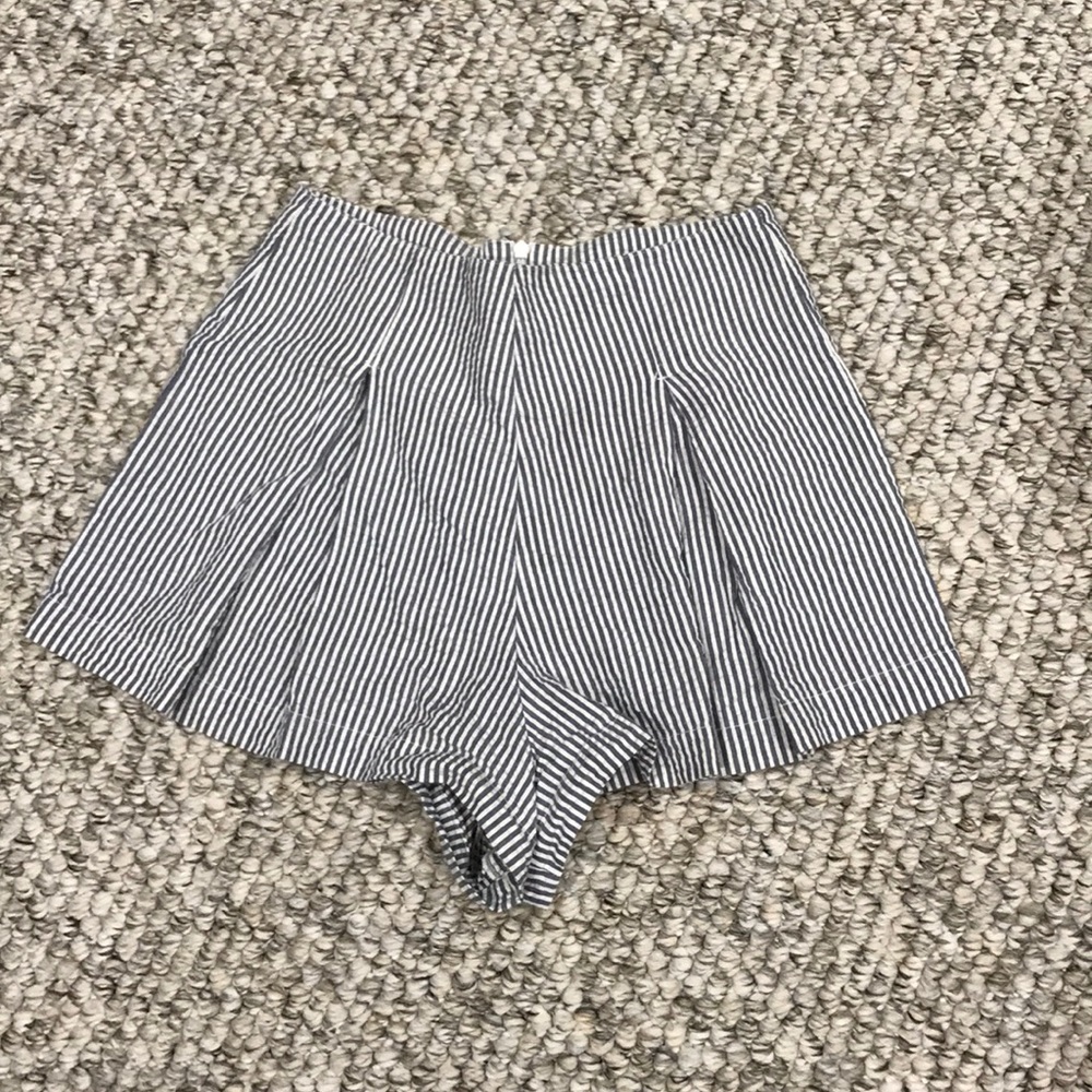 American apparel pleated shorts